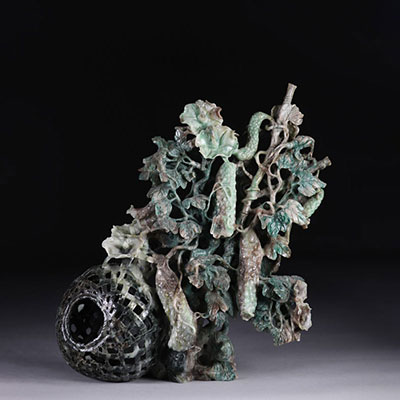 Importante sculpture floral cucurbitacées en jadéite .Chine XXème .