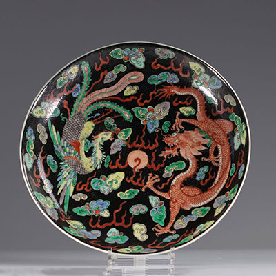 China dish decorated with dragon and phoenix black family early XX