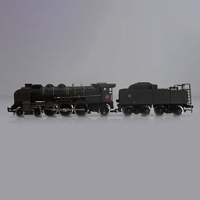 Locomotive Jouef / Référence: 8255 / Type: Loco pacific 231-82