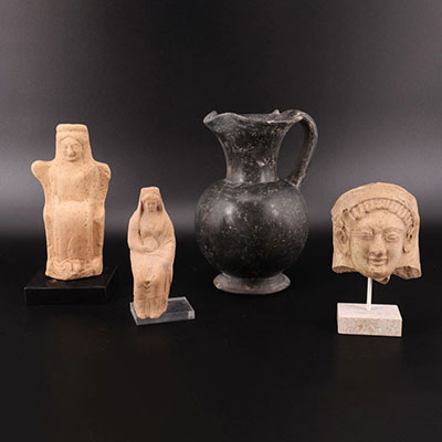 Lot de 4 pièces de la grande Grèce 5ème et 6ème siècle avant notre Ere - déesse et cruche  - avec documents d'authenfications.
