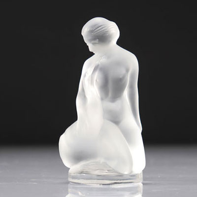 Lalique statuette woman with swan