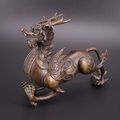CHINA -  bronze dragon