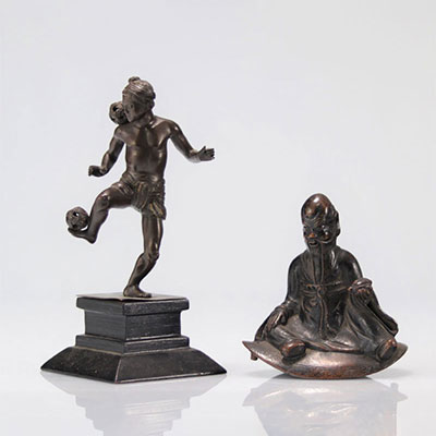 Asia set of 2 bronzes with dark patinas