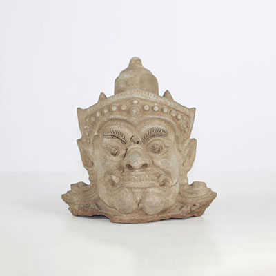 Ceramic head of guardian Yaksha - Sawan Khalok -17th century - Thailand
