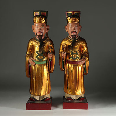 Paire de statuettes en bois polychrome . Chine du sud Vietnam. début XXème