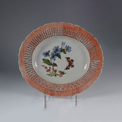 Openwork dish in Chinese porcelain, early 19th C.