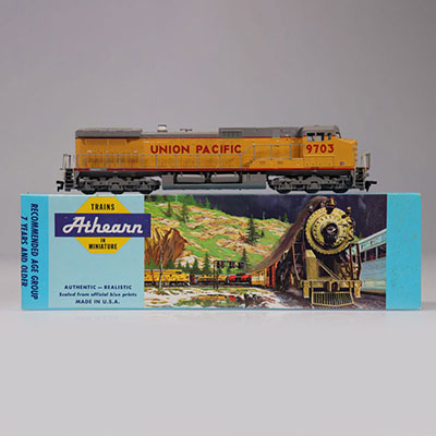 Athearn locomotive / Reference: 4910 / Type: C44-9W Power (9703)