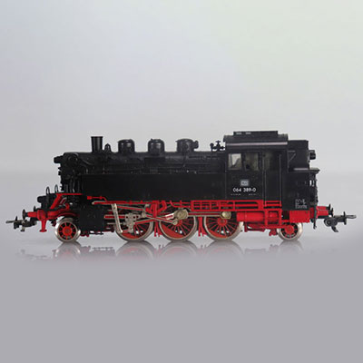 Locomotive Fleischmann / Référence: 4064 / Type: 2-6-2 064 389-0
