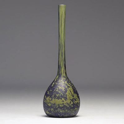 Daum Nancy soliflore vase in light and dark green