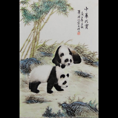 Plaque en porcelaine à décor de pandas époque république