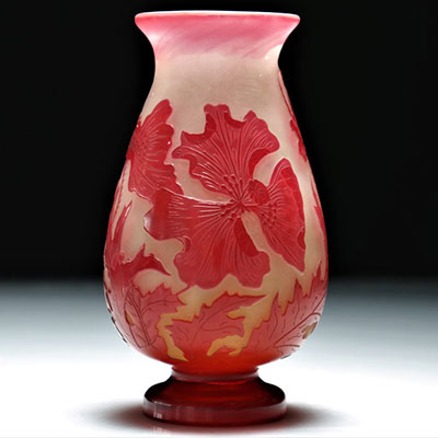 1920 Gallé vase decorated with poppies