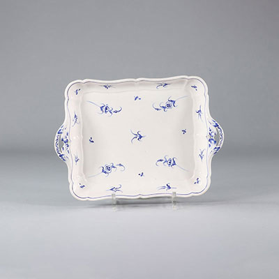 Fine earthenware tray decorated with twig, late 18th century.