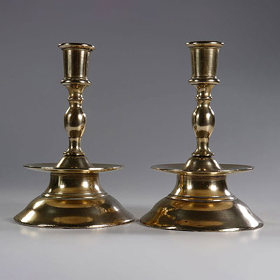 Pair of 17th Flanders candlesticks in bronze