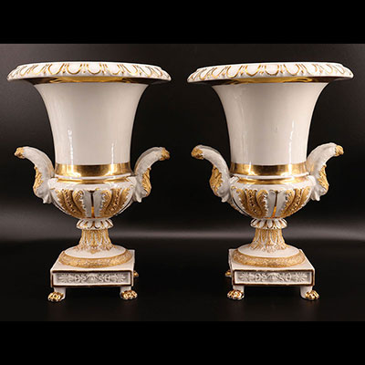 France - Pair of Paris porcelain vases 