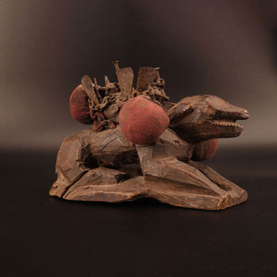 Figure animalière (probablement un chien) magique (Minkisi) Bakongo  (Mayombe