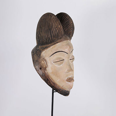 Masque Punu Bois, pigments - très finement sculpté 