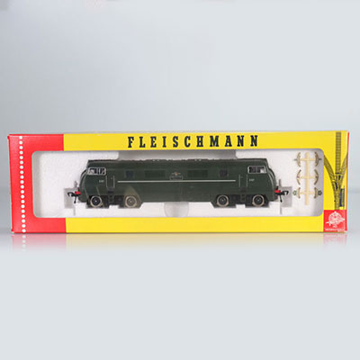 Locomotive Fleischmann / Référence: 4246 / Type: Warship diesel D821 Greyhound