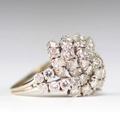 Ring in white gold (18k) for 5.7gr and diamonds