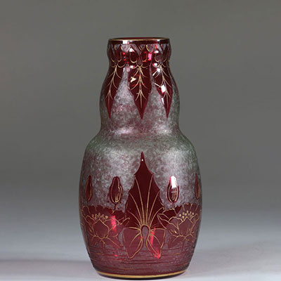 Baccarat Art Nouveau vase with floral decoration cleared with acid signed Baccarat Bourgeois circa 1880
