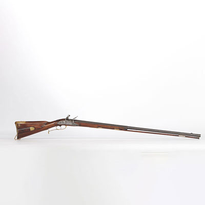 Flintlock hunting rifle 18th hunting scene and engraved coat of arms