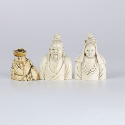 China set of 3 snuffboxes carved characters 19th
