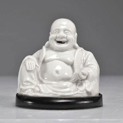 Bouddha en porcelaine blanche Kangxi