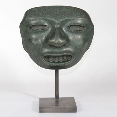 Exceptionnel masque en pierre de TEOTIHUACAN, vers 450-650 après J.-C.