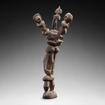 Exceptionnelle statue d'ancêtre Dogon - début 20éme ou antérieur - Afrique - Mali