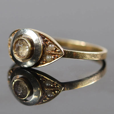 Gold and stone ring