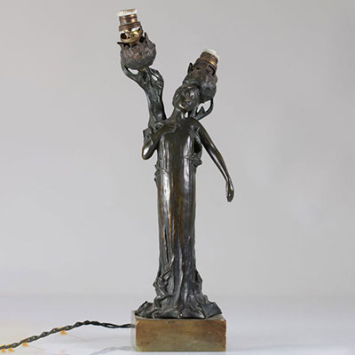 Jeanne JOZON (1868-1946) rare lampe en bronze 