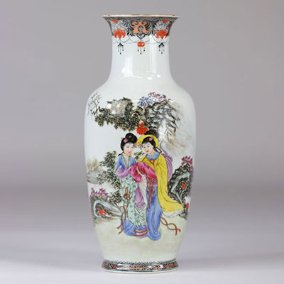 Chinese porcelain vase from the republic period