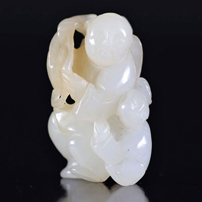 China pendant in white jade young boy 18th time