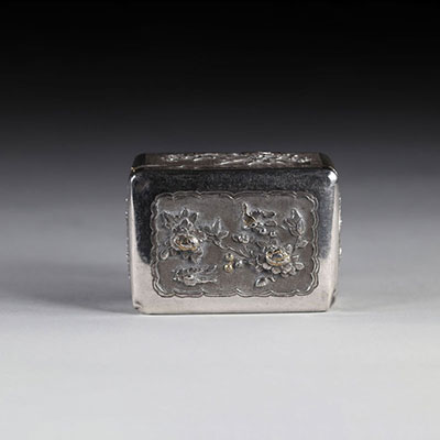 Small silver box, China around 1900, hallmarks.