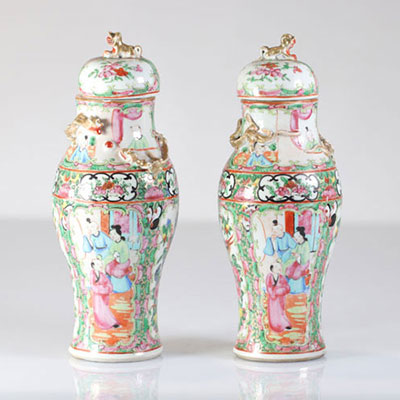 China pair of covered vases in Canton porcelain