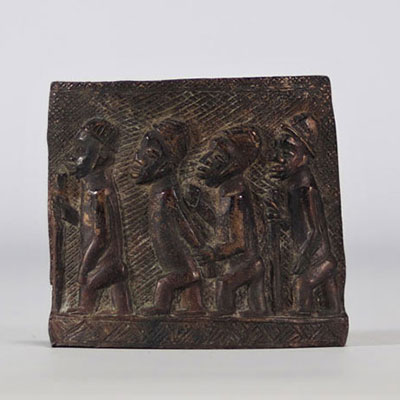Elément en bronze figurant des exclaves - Bas Congo du XIXe siècle