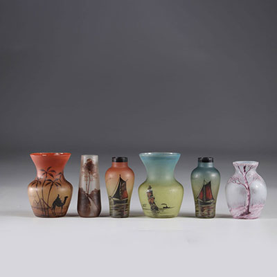 Lot de 6 vases en verre émaillé vers 1930