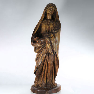 Grande sculpture La Vierge en prière en bois . travail du 16ème siècle, probablement flamand.