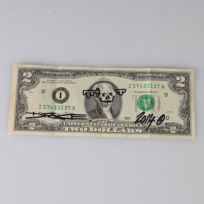 D*Face - 2 dollars Bill, 2014 Noir noir sur un billet de un dollar américain. Signé à la main par l'artiste