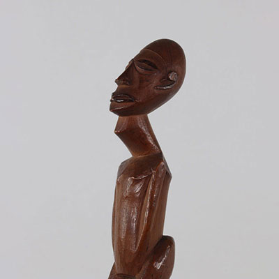 Statuette personnage sculpté  République Démocratique du Congo.
