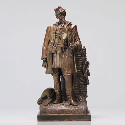 Bronze representing a French officer signed Thenard XIX