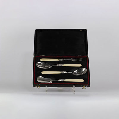 Box of silver cutlery Jean Granvigne Paris