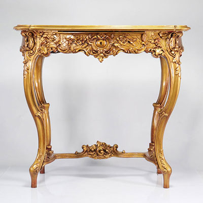 Petite table de style Louis XV