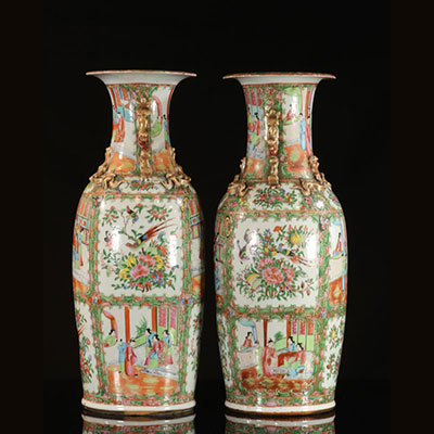 Grande paire de vases en porcelaine de canton 19ème