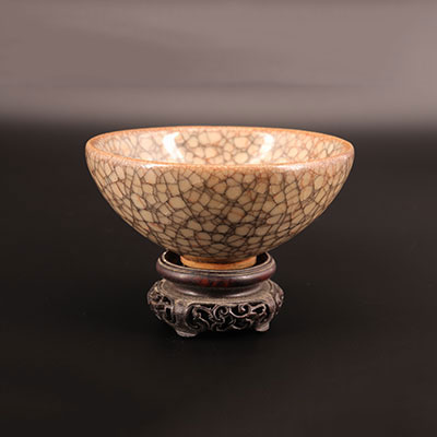 China - Guan bowl, Qing period