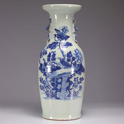 Vase en porcelaine céladon à décor d'oiseaux