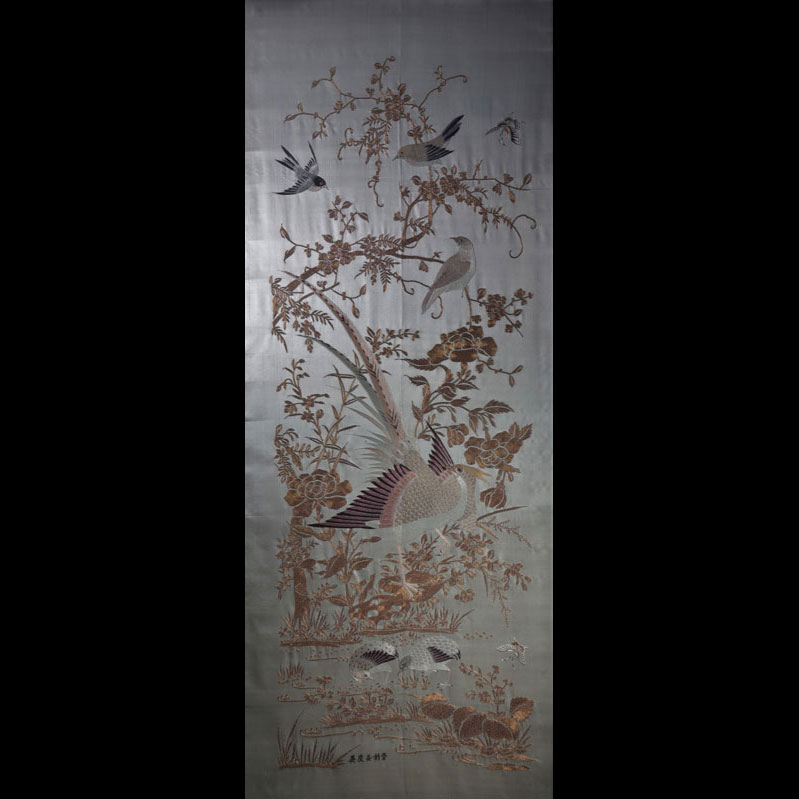 Chine Grand tableau tissé à décor d'oiseaux signature 19/20ème 