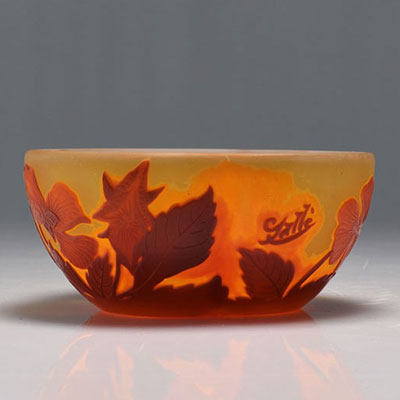 Emile Gallé multi-layer bowl with acid-etched floral decoration