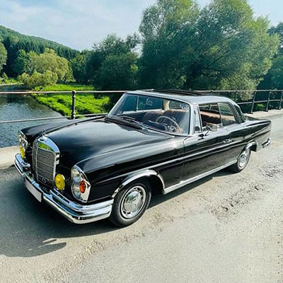 Mercedes 220 SE Coupé chocolate sunroof 69 365 kilometers gray card and superb condition