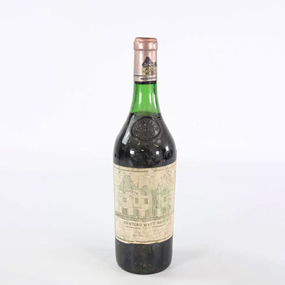 1 bottle of chateau Haut Brion - pessac Léognan - grand cru Classé GRAVES - 1974 -