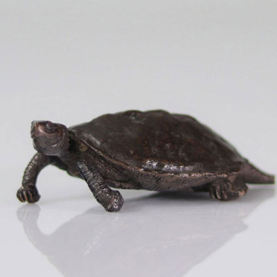 Japanese bronze turtle. Ex collection of Vestel Georges. Signature